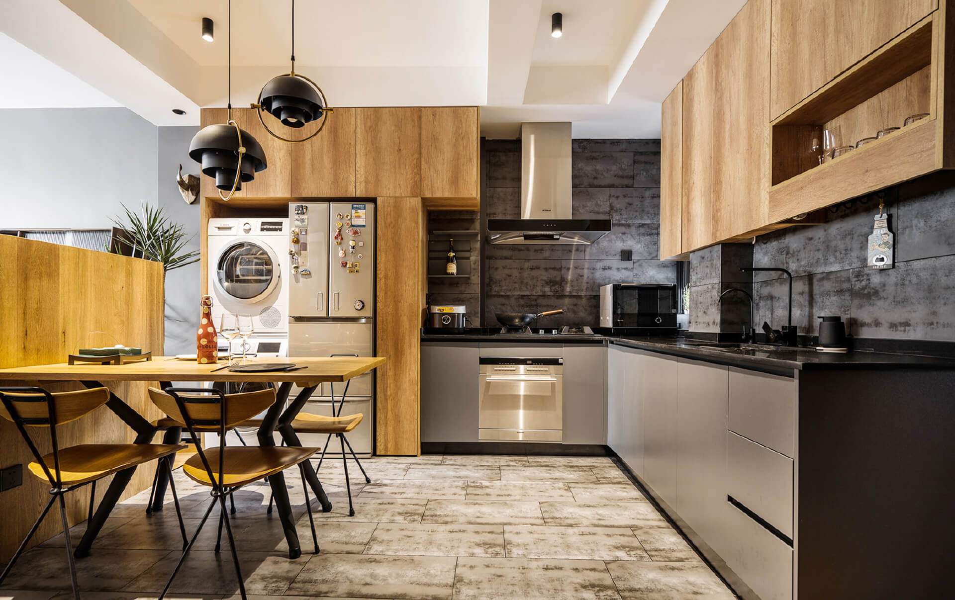 你知道墻面反堿是什么造成的嗎？處理墻面反堿的方法有哪些？