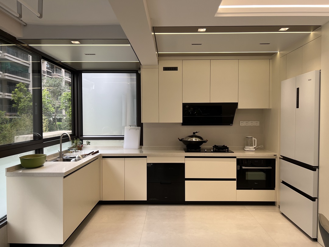 南寧二手房全拆裝修有哪些要注意？現(xiàn)代簡約-廚房