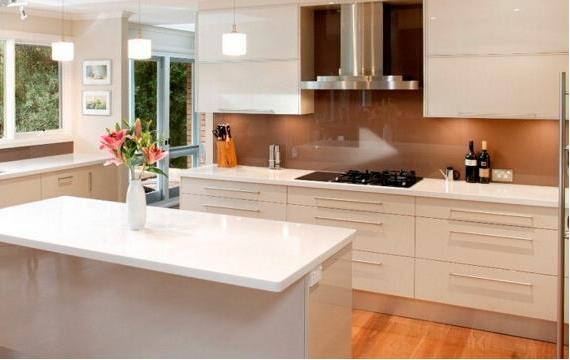 廚房里櫥柜怎么清潔和保養(yǎng)？